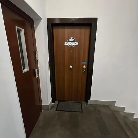 Danito 4 Singola 200 Passi Dal Centro Affittacamere 3*